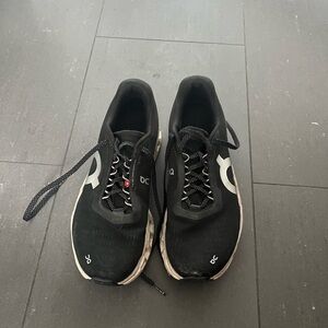 On Running Women's Running Shoes